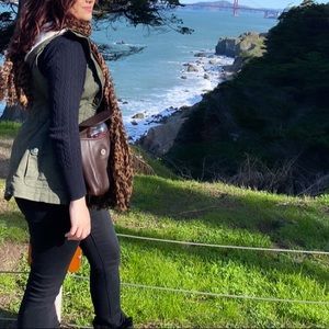 Sweater no sleeve olive green